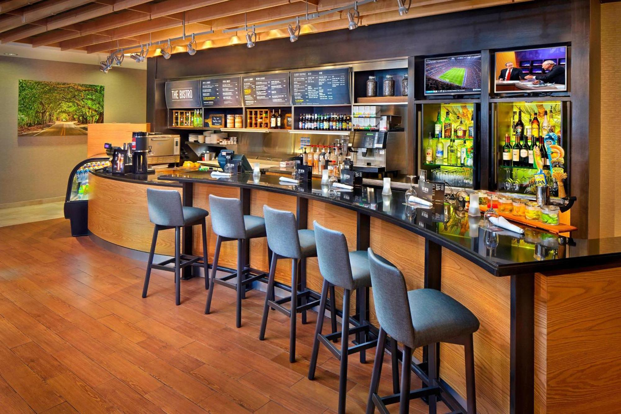 Courtyard By Marriott Stuart Hotel Exterior photo