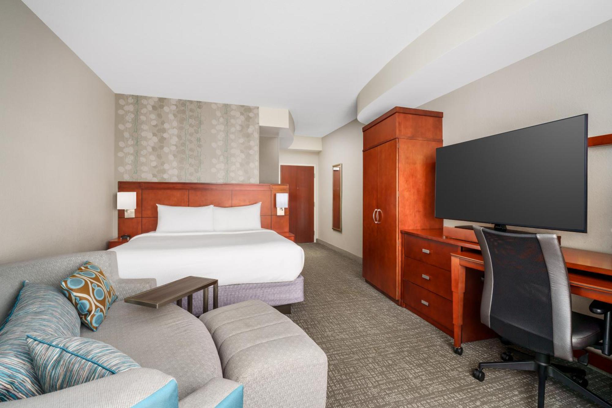 Courtyard By Marriott Stuart Hotel Exterior photo