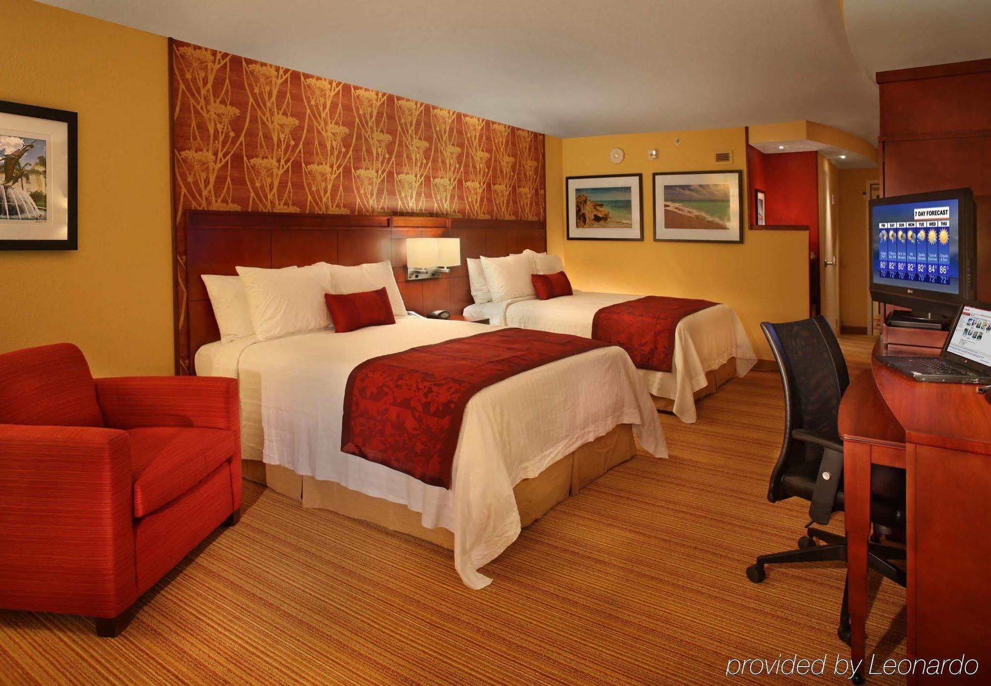 Courtyard By Marriott Stuart Hotel Exterior photo
