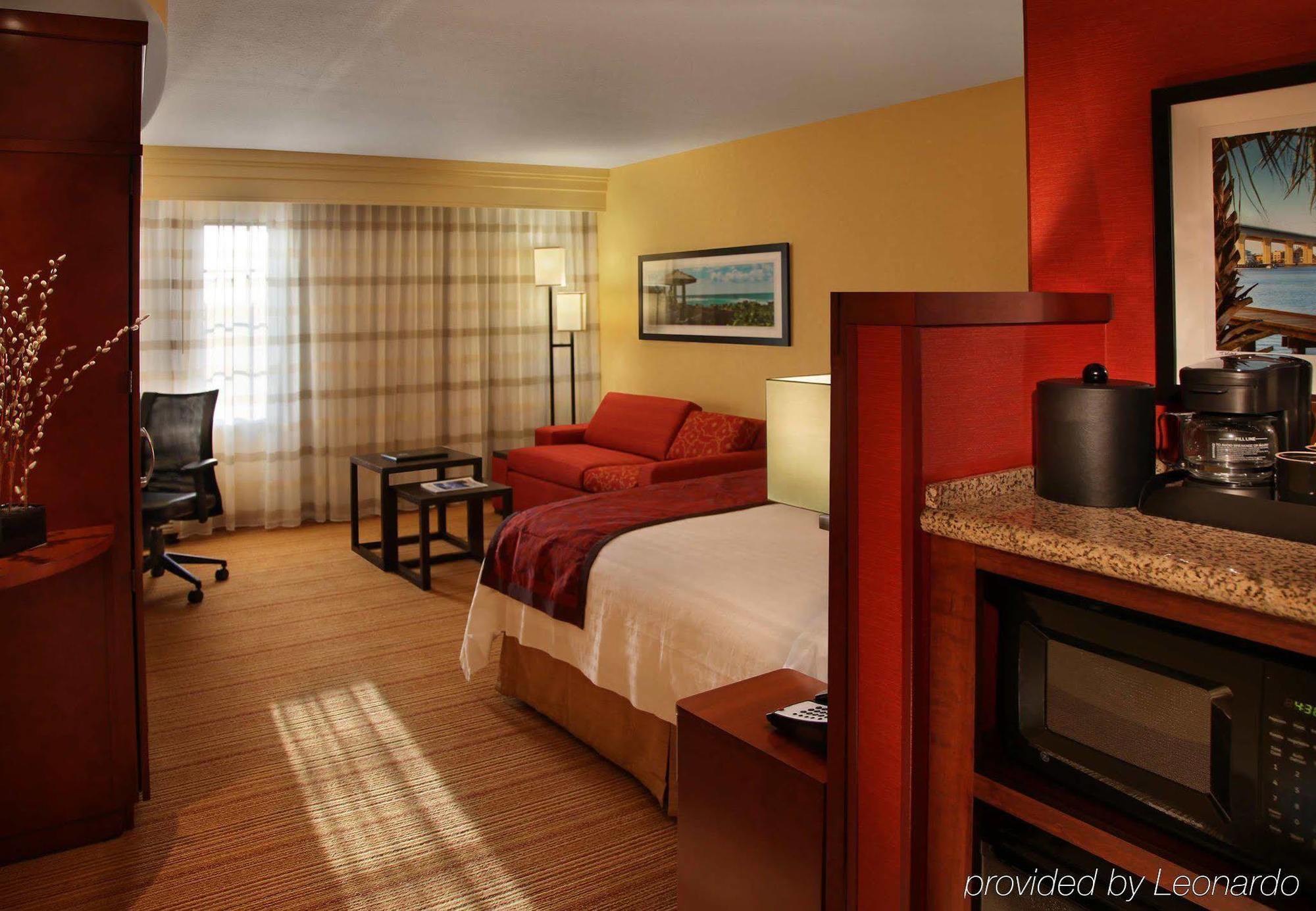 Courtyard By Marriott Stuart Hotel Exterior photo