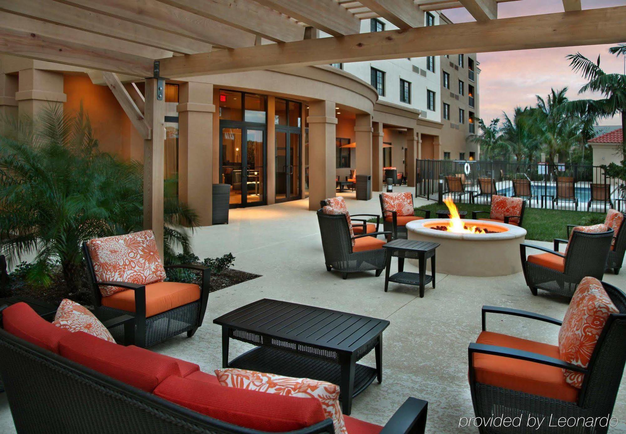 Courtyard By Marriott Stuart Hotel Exterior photo